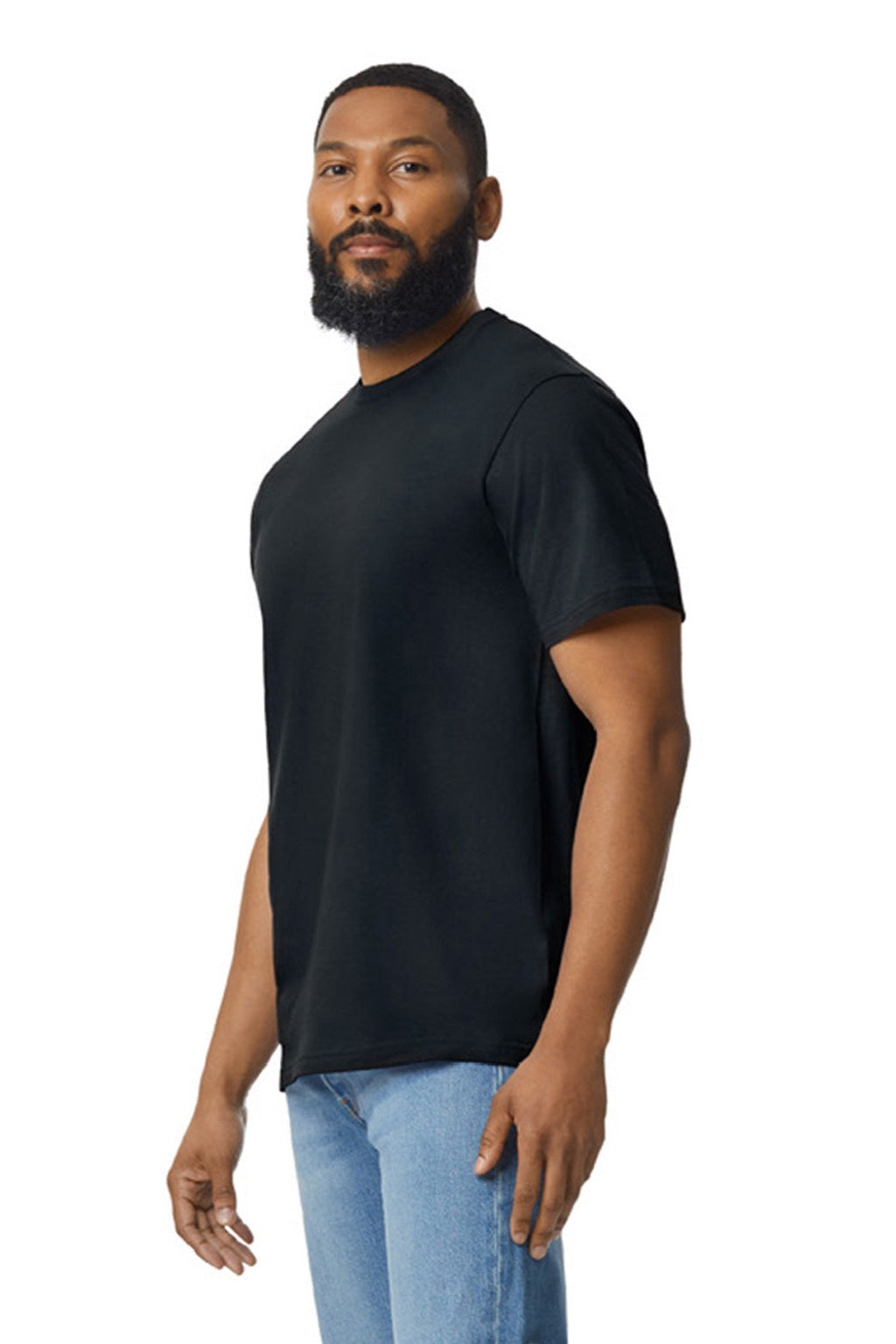 Gildan 65000 Mens Softstyle Short Sleeve Crewneck T-Shirt Pitch Black Model Side
