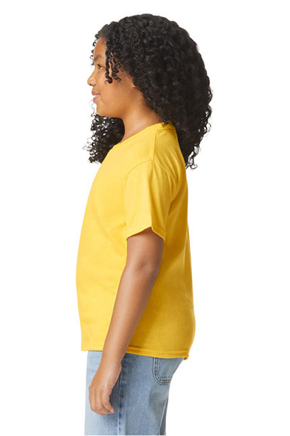 Gildan 67000B Youth Softstyle CVC Short Sleeve Crewneck T-Shirt Daisy Yellow Mist Model Side