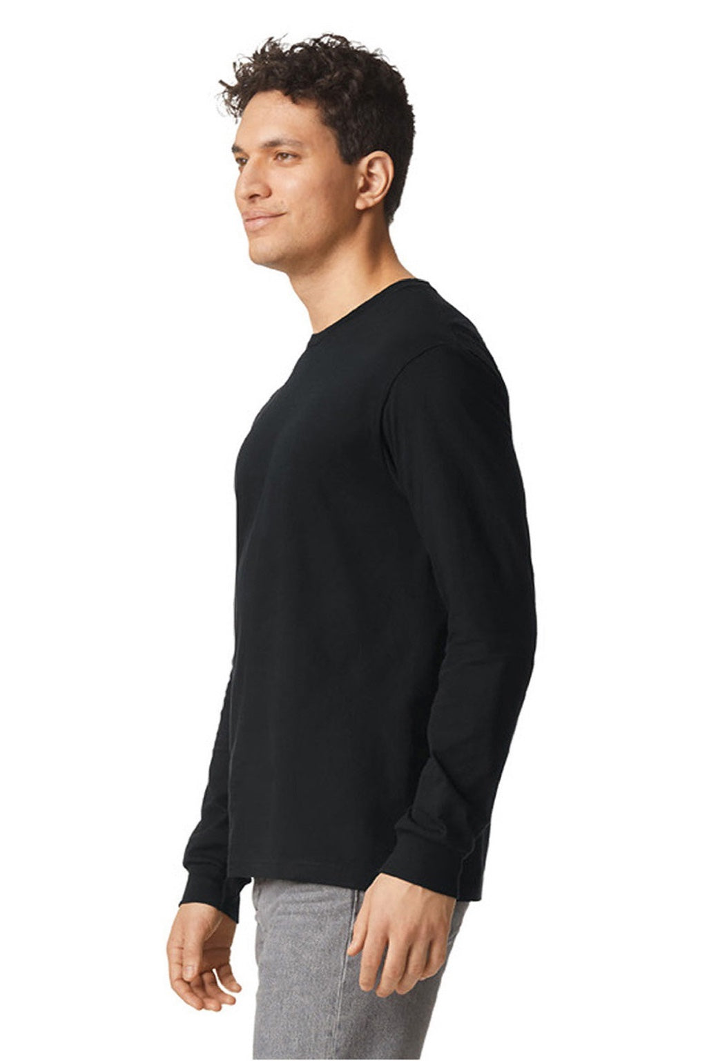 Gildan 64440CVC Mens Softstyle CVC Long Sleeve Crewneck T-Shirt Pitch Black Model Side