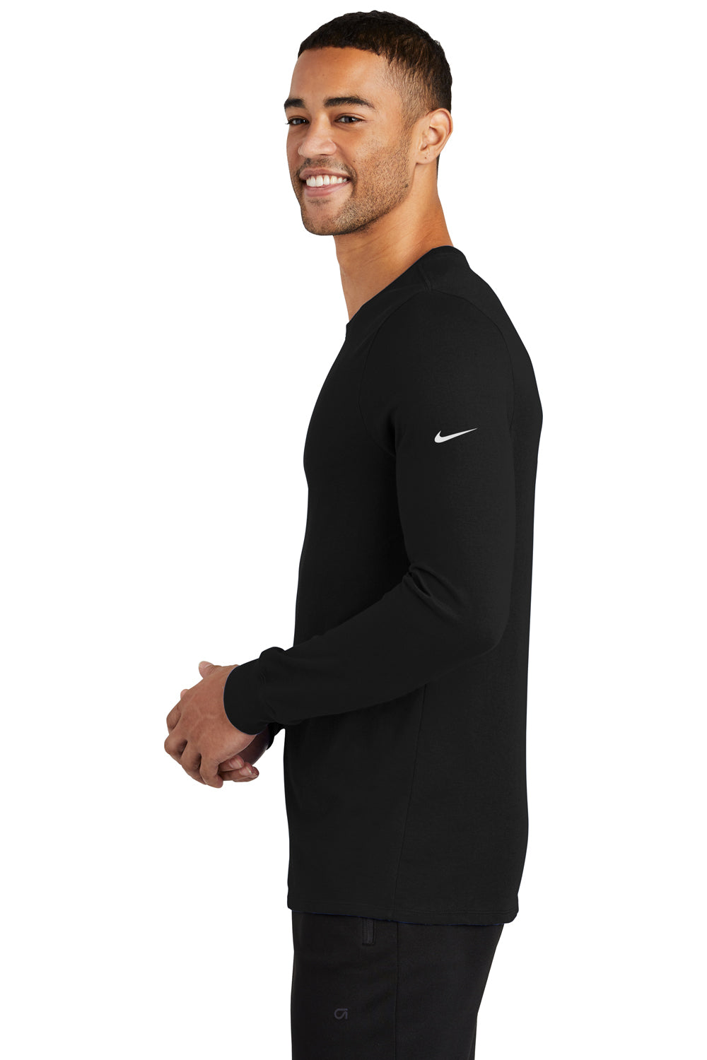 Nike NKBQ5230 Mens Dri-Fit Moisture Wicking Long Sleeve Crewneck T-Shirt Black Model Side