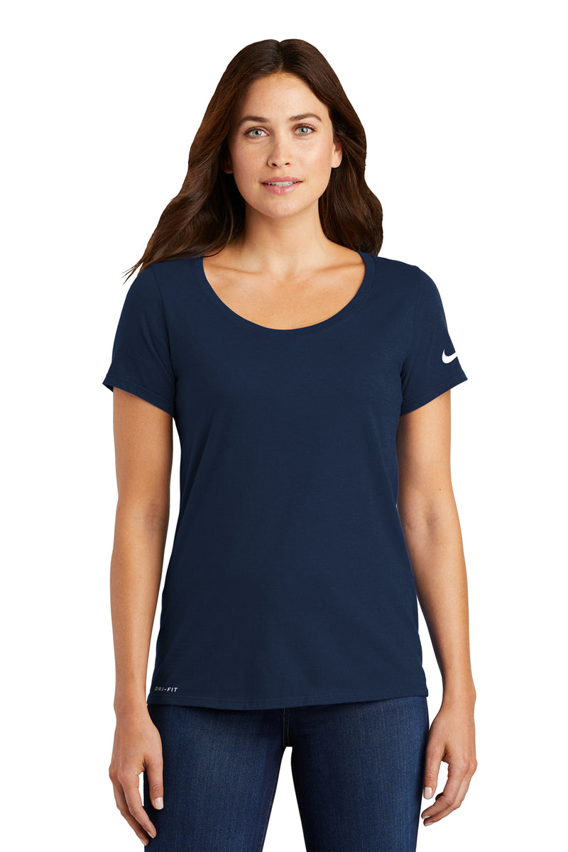 Nike NKBQ5234 Womens College Navy Blue Dri-Fit Moisture Wicking