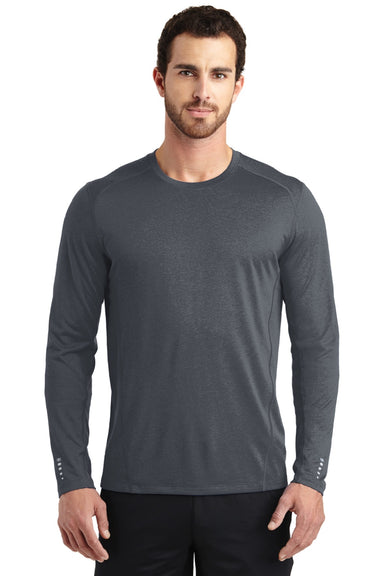 Ogio OE321 Mens Endurance Pulse Jersey Moisture Wicking Long Sleeve Crewneck T-Shirt Gear Grey Model Front