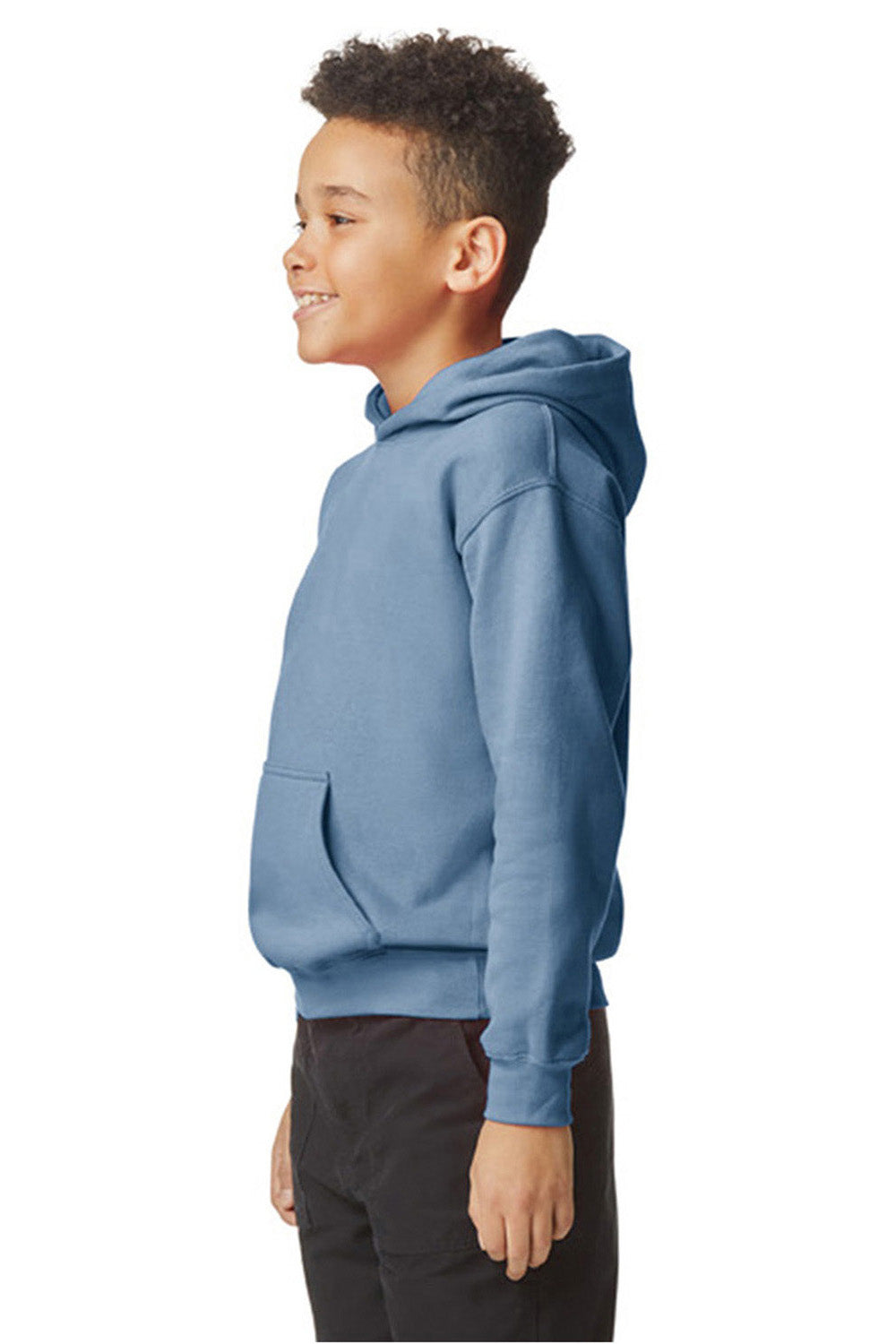 Gildan SF500B Youth Softstyle Hooded Sweatshirt Hoodie Stone Blue Model Side