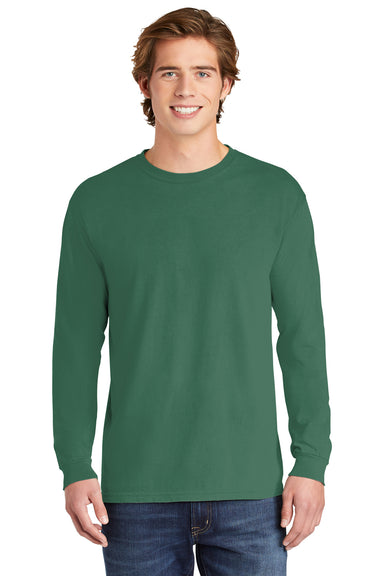 Comfort Colors Mens Long Sleeve Crewneck T-Shirt Grass Green Front