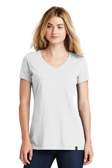 New Era LNEA101 Womens Heritage Short Sleeve V-Neck T-Shirt White Front