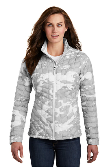 The North Face NF0A3LHK Womens ThermoBall Trekker Water Resistant Full Zip Jacket White Camo Front